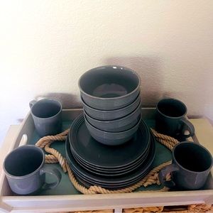 Gray four piece dish set